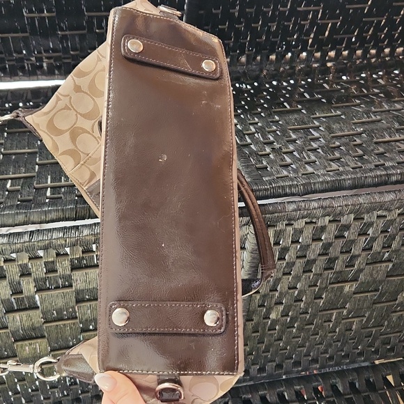 Coach shoulder bag - Picture 5 of 9